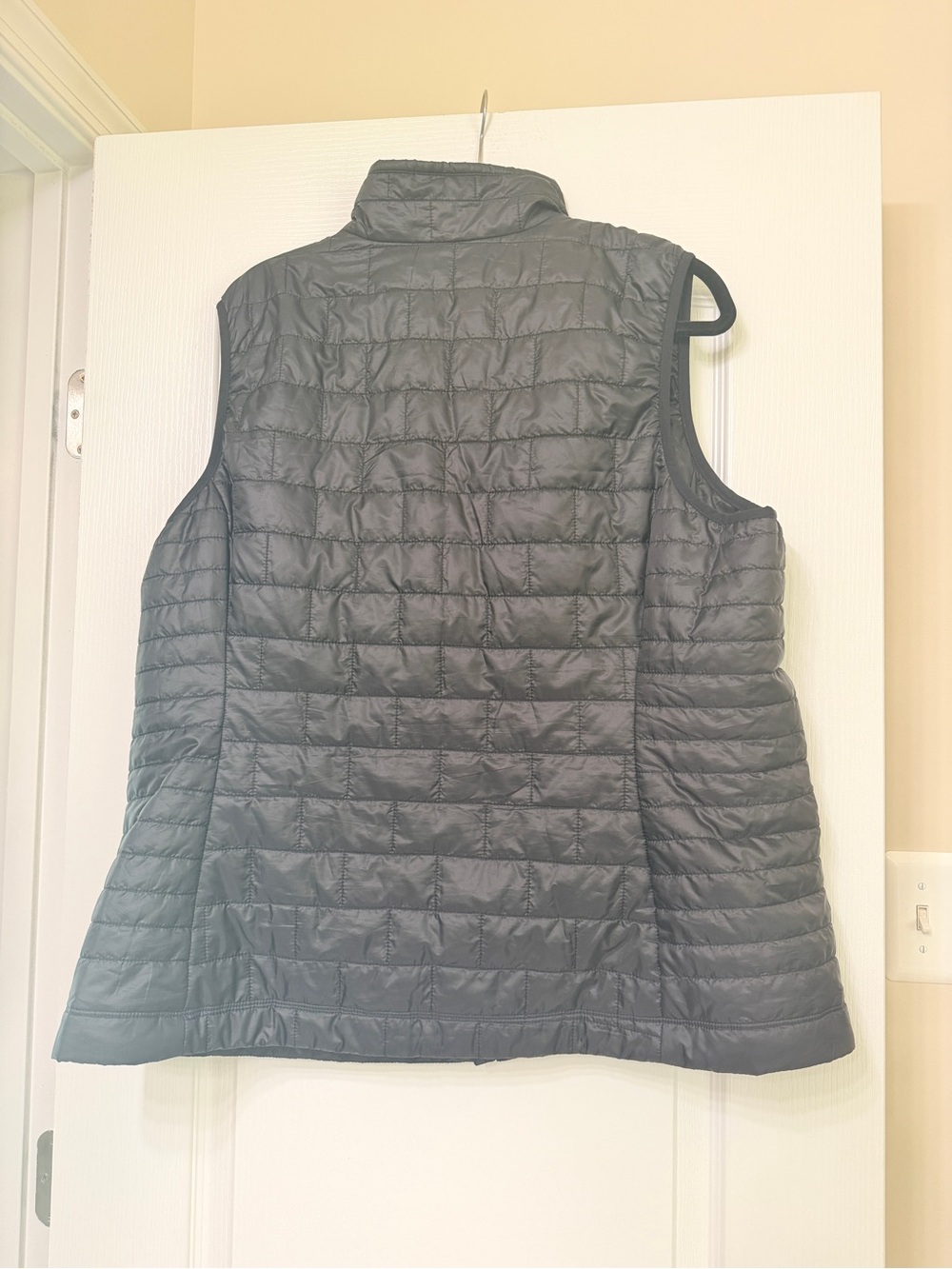 Patagonia Nano Puff® Vest - Picture 2 of 3